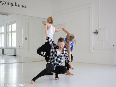 „Manucharitam to be“ | 2017 (Foto: Uwe E. Nimmrichter)